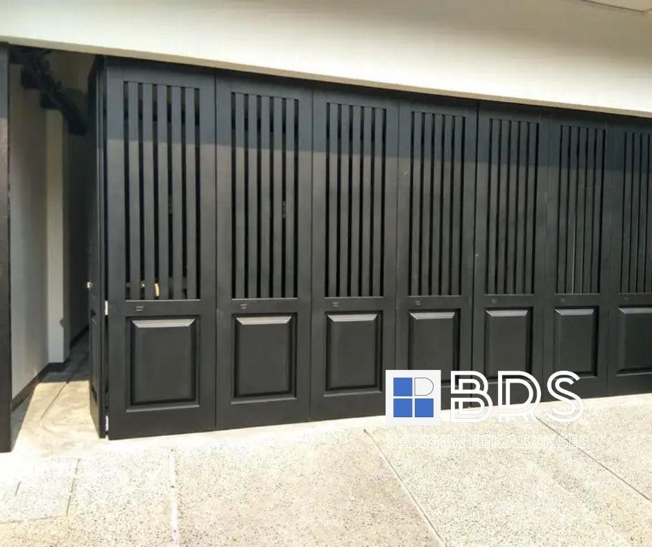Pintu Garasi Menggunakan Remot
