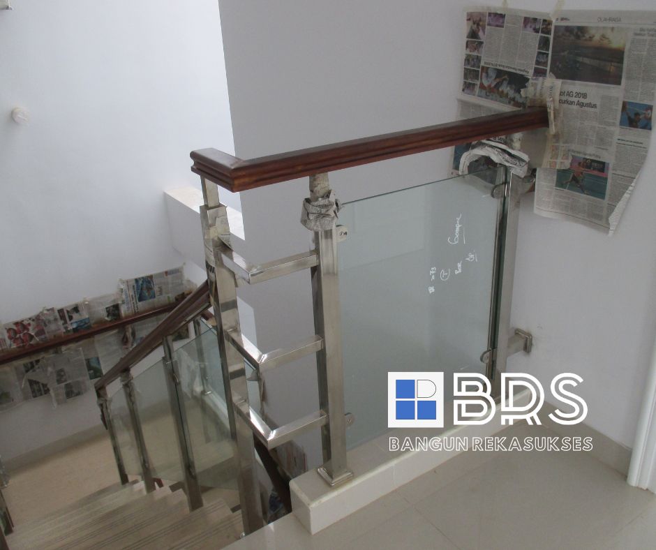 Harga Railing Kaca Handrail Kayu