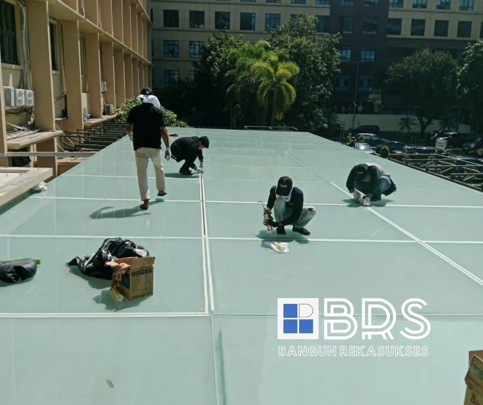 Jasa Cuci Kaca Carport