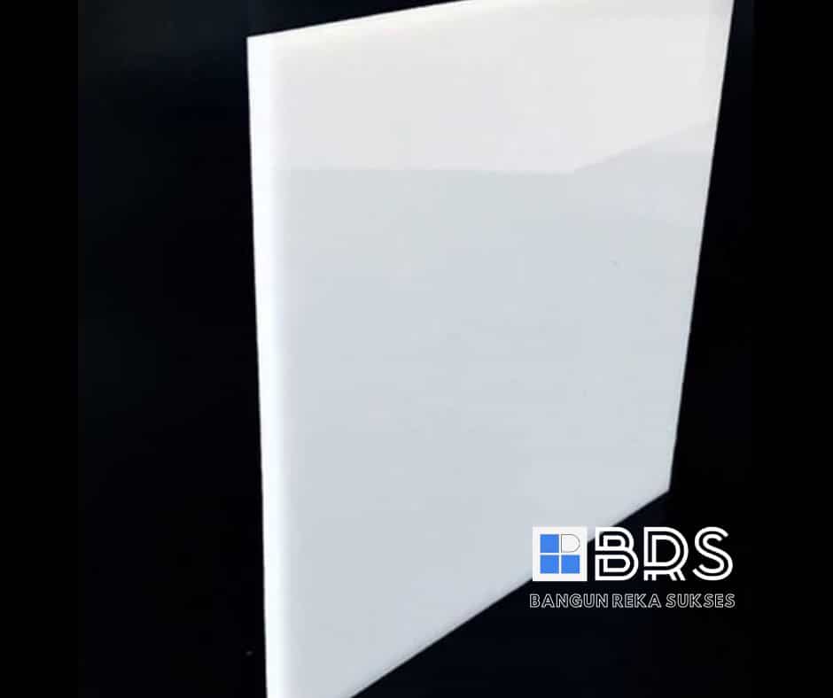 Harga Akrilik Putih Susu Per Lembar